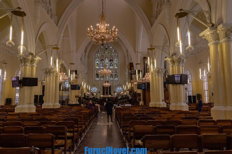 countries with the largest and lowest percentages of Christians